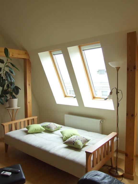 Sunlit Loft Apartment Riga Exteriör bild