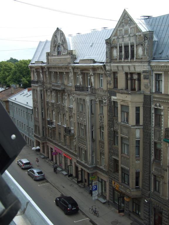 Sunlit Loft Apartment Riga Exteriör bild